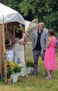 wedding_yurt_bride